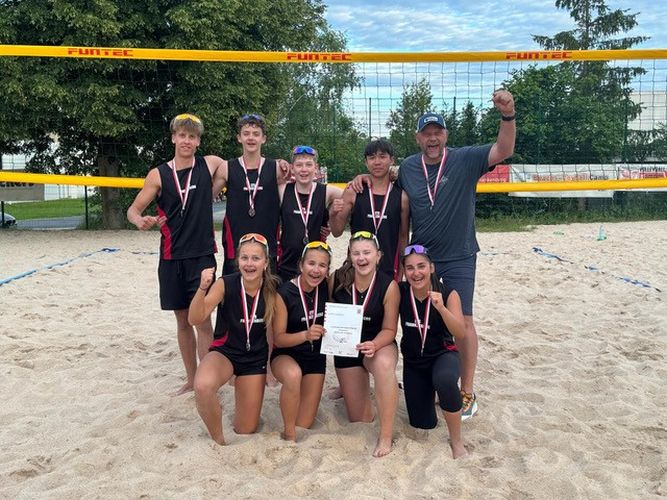 Silbermedaille für das Beachvolleyball-Team der Edertalschule