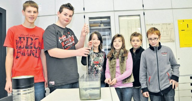 Physikprojekt mit Ortenbergschülern Foto: A. Pauly