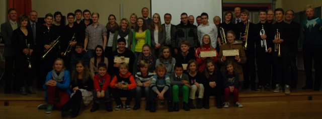 Spendenübergabe Frankenberger Bank Foto: S. Schwalm