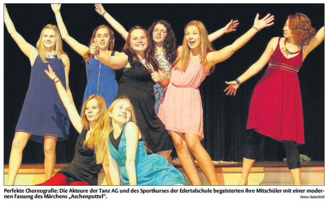 Tanz AG Aufführung 2013 Foto: S. Battefeld
